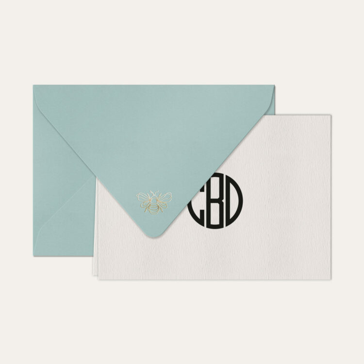 Papel de carta personalizado com monograma gatsby em preto e envelope azul bebe