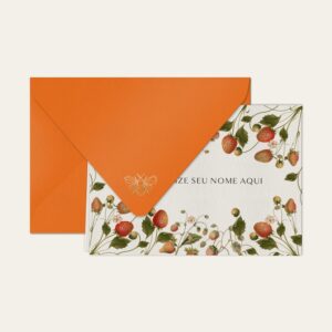 Papel de carta personalizado com ilustração de morangos e envelope laranja